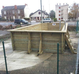 Piscine en bois dans la nièvre